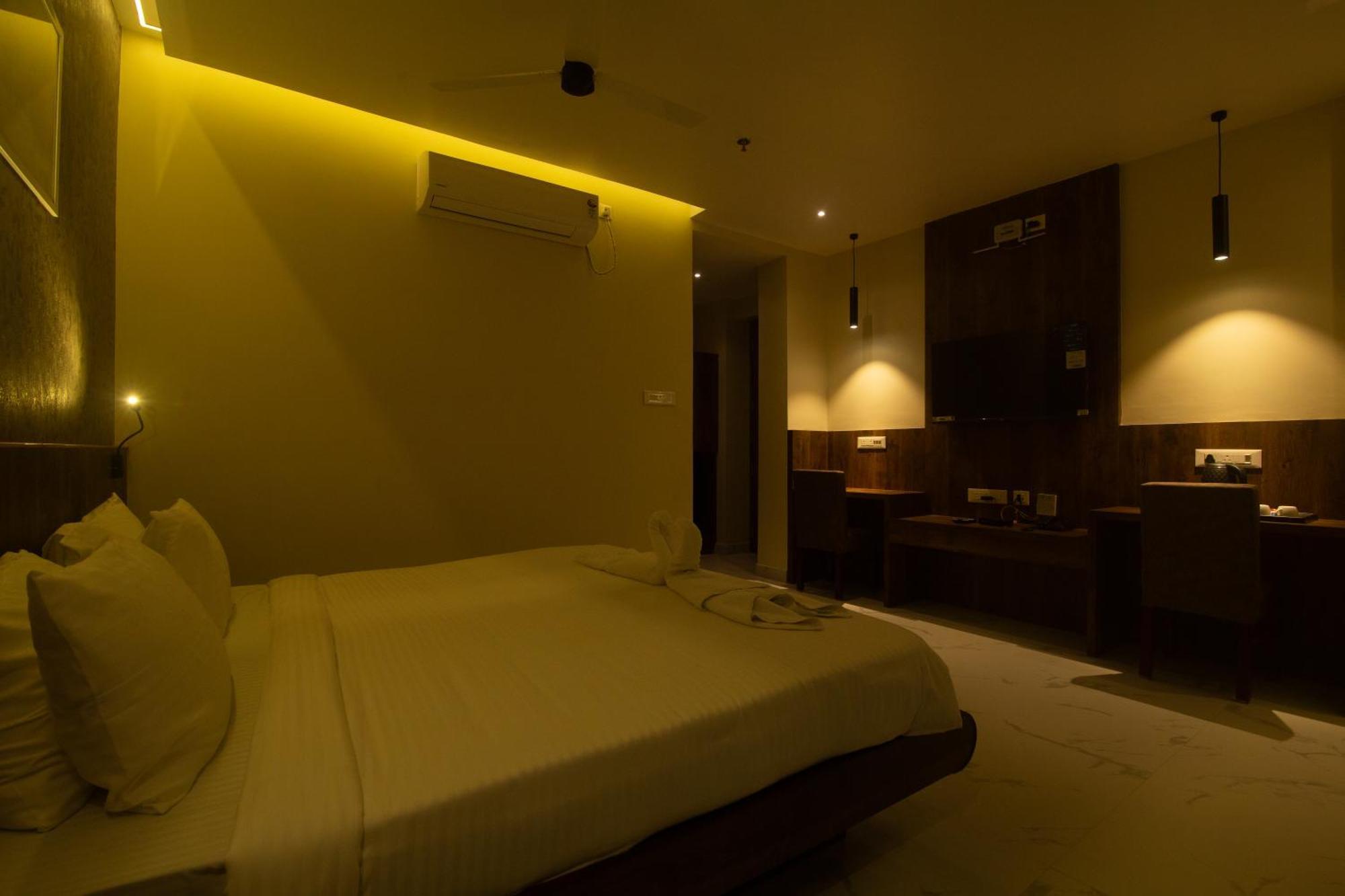 Hotel Palace View Murshidabad Exterior photo